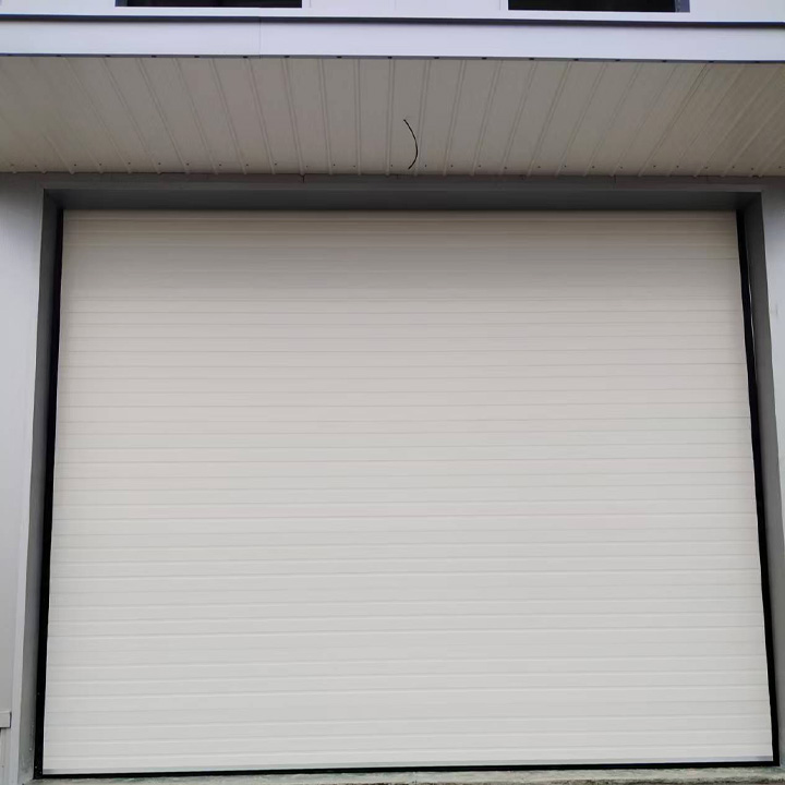 Kiváló minőségű szigetelt ipari szekciós ajtók